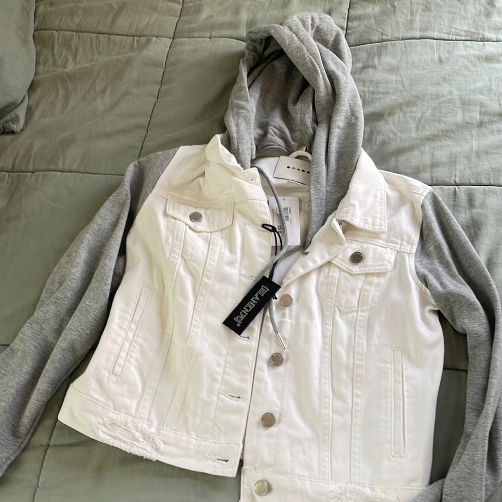 Women’s blanknyc xs white jean jacket